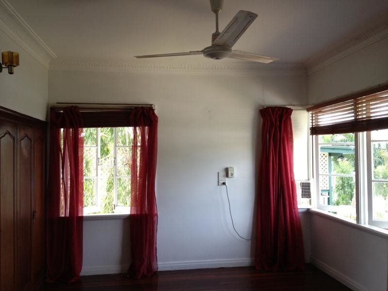38 Cousins Street, The Range QLD 4700